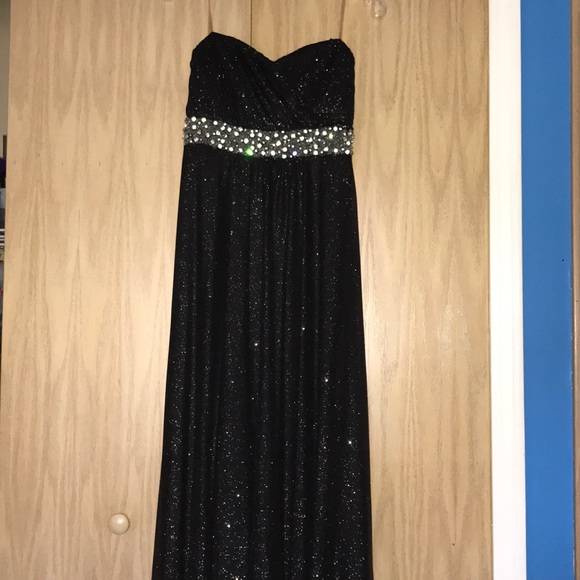 Black strapless dress - Picture 1 of 5